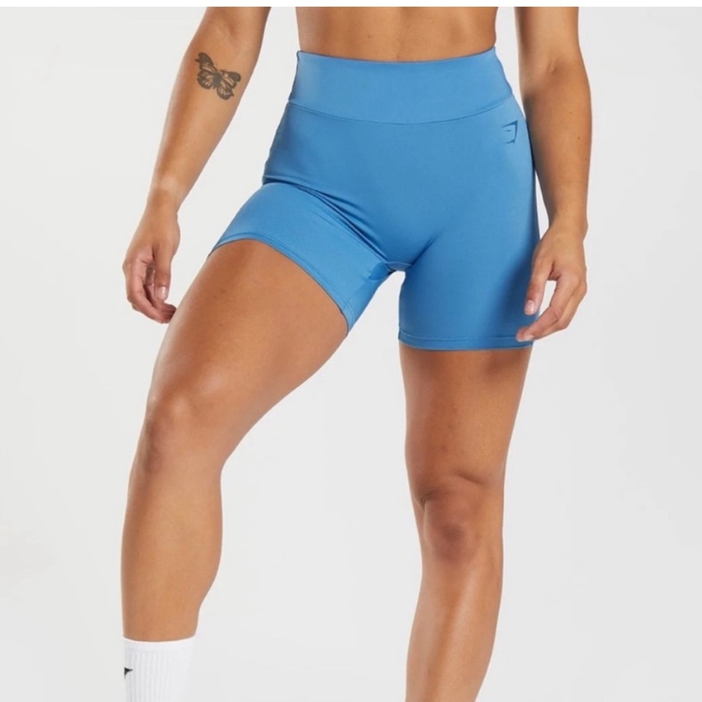 GYM SHARK biker shorts